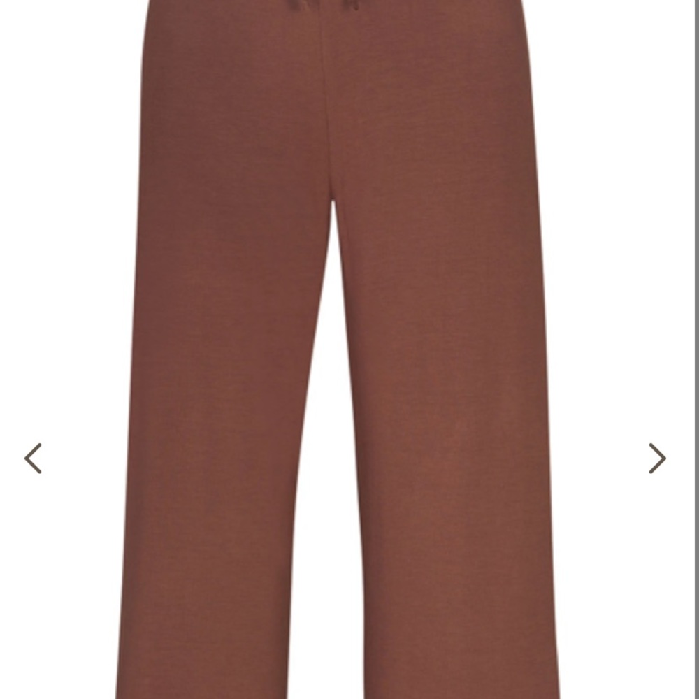 Brand new SKIMS pajama set in JASPER